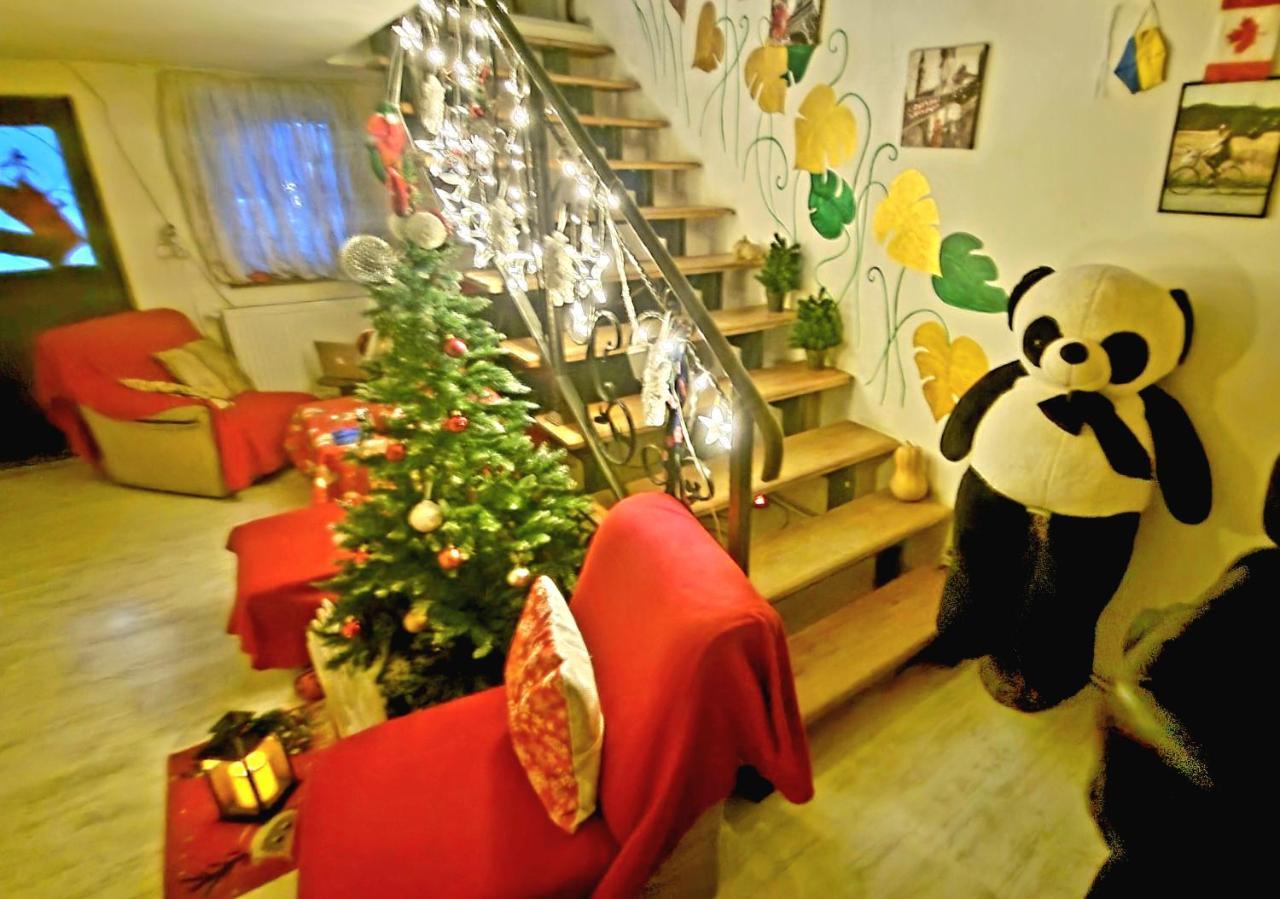 מלון קאחתי Happy Pandasn12 מראה חיצוני תמונה